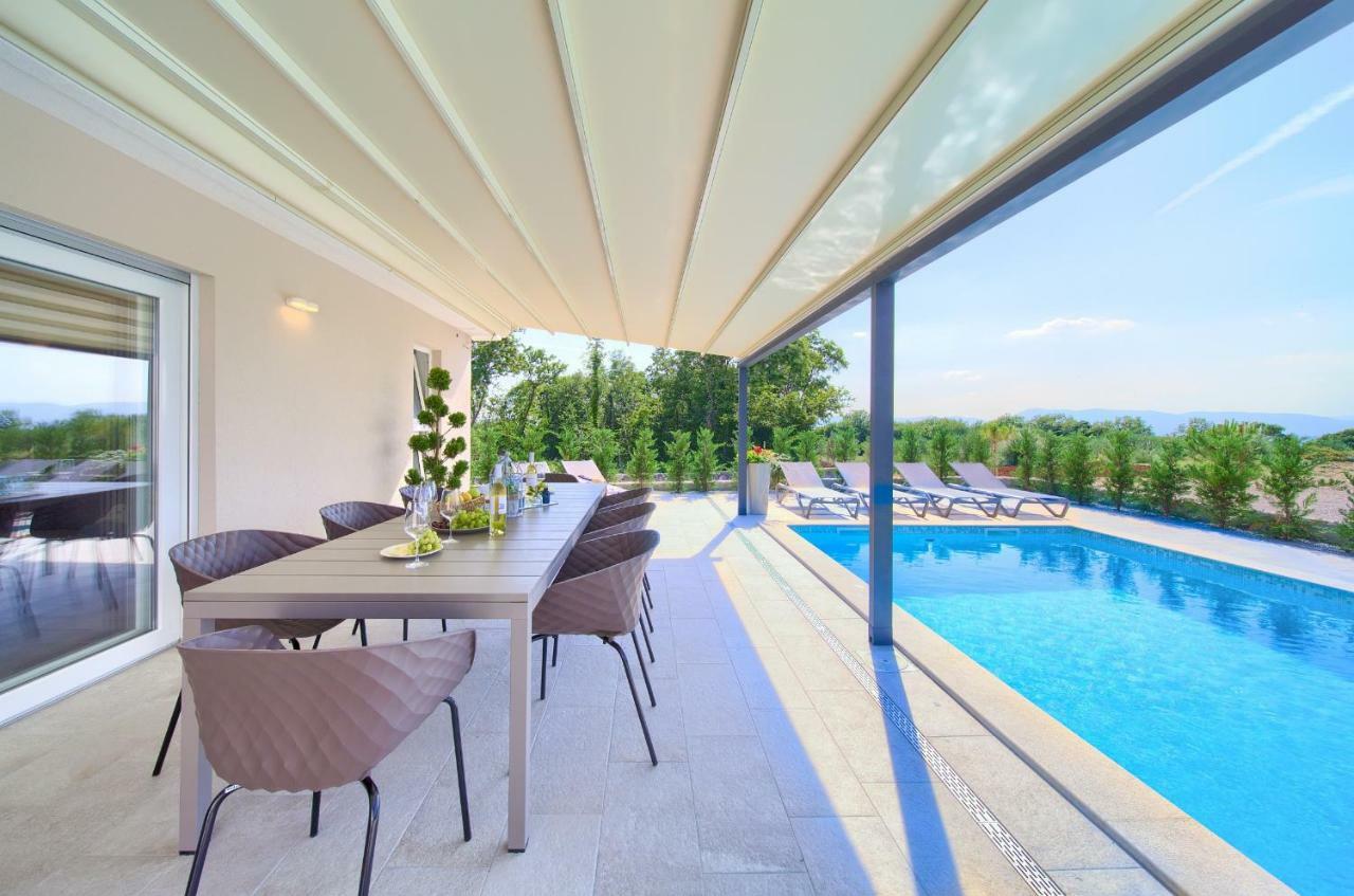 Holiday Home Elegant Vrh  외부 사진