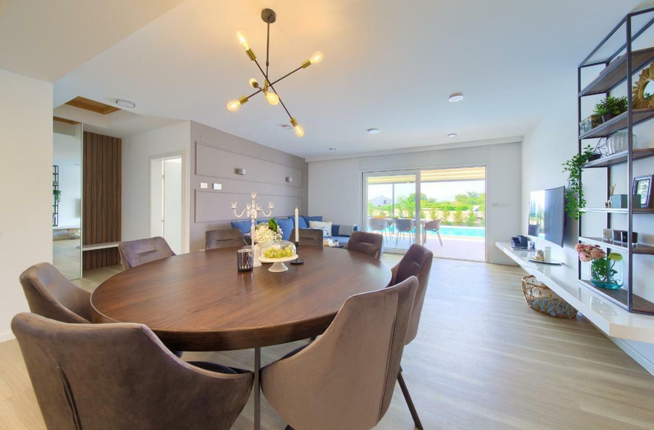 Holiday Home Elegant Vrh  외부 사진