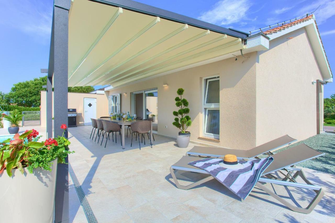 Holiday Home Elegant Vrh  외부 사진