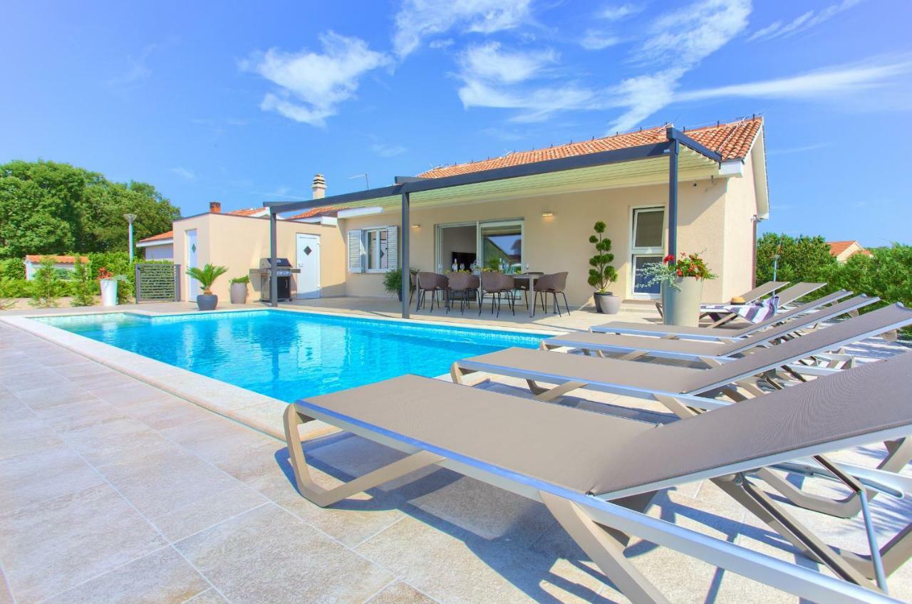 Holiday Home Elegant Vrh  외부 사진