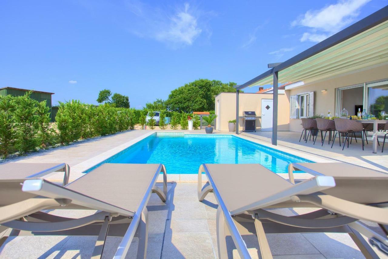 Holiday Home Elegant Vrh  외부 사진
