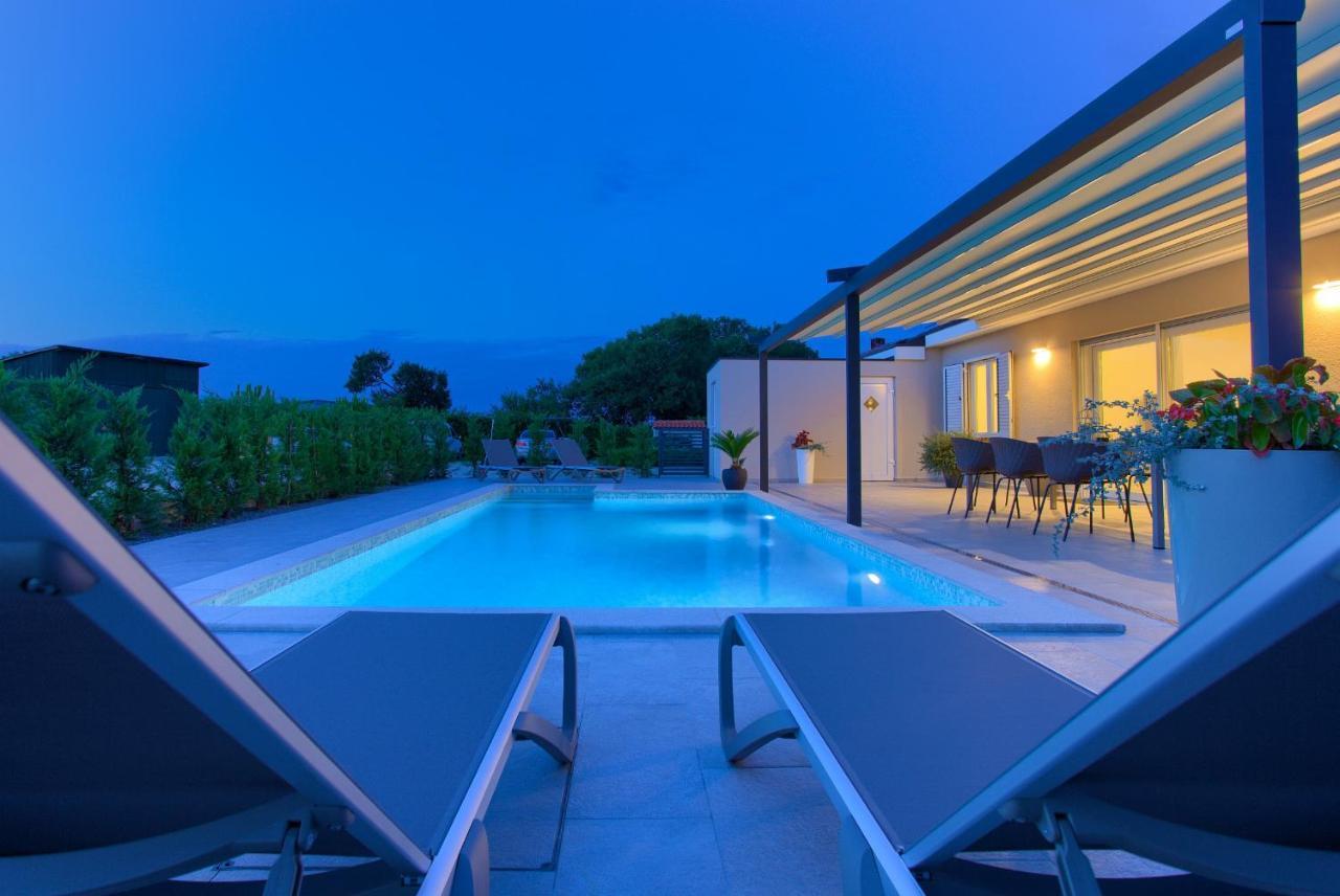 Holiday Home Elegant Vrh  외부 사진
