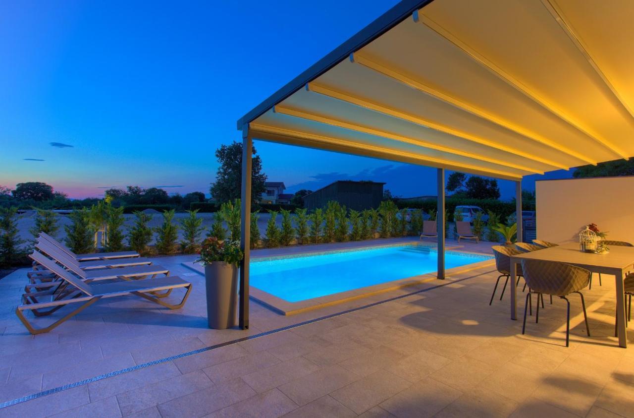 Holiday Home Elegant Vrh  외부 사진